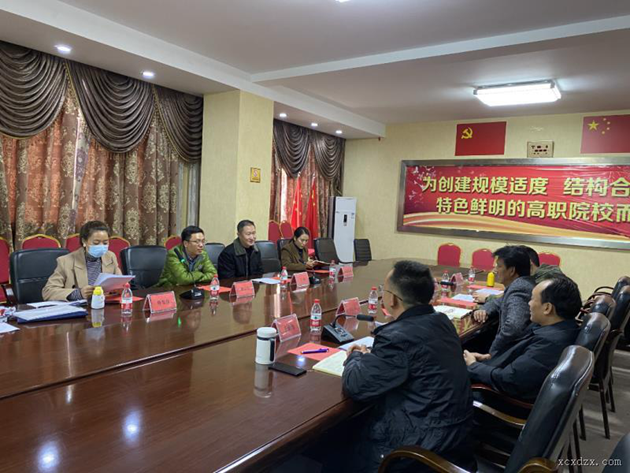 共青團(tuán)涼山州委評(píng)估復(fù)核工作組充分肯定西昌職校共青團(tuán)、學(xué)生會(huì)改革工作.png