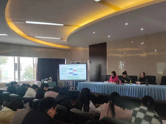 繼光實(shí)驗(yàn)學(xué)校召開正、副主任工作會(huì)議.jpg